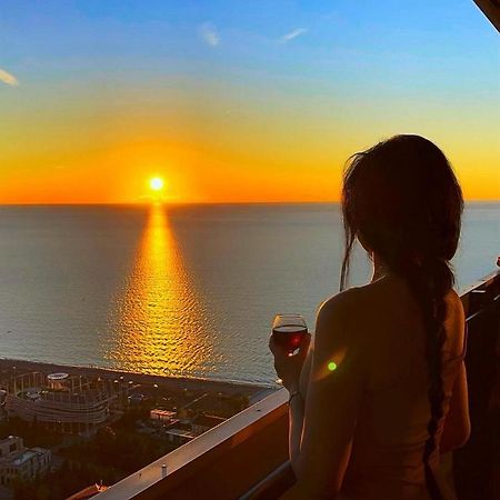 Orbi City Aparthotel Black Sea View Batumi Bagian luar foto
