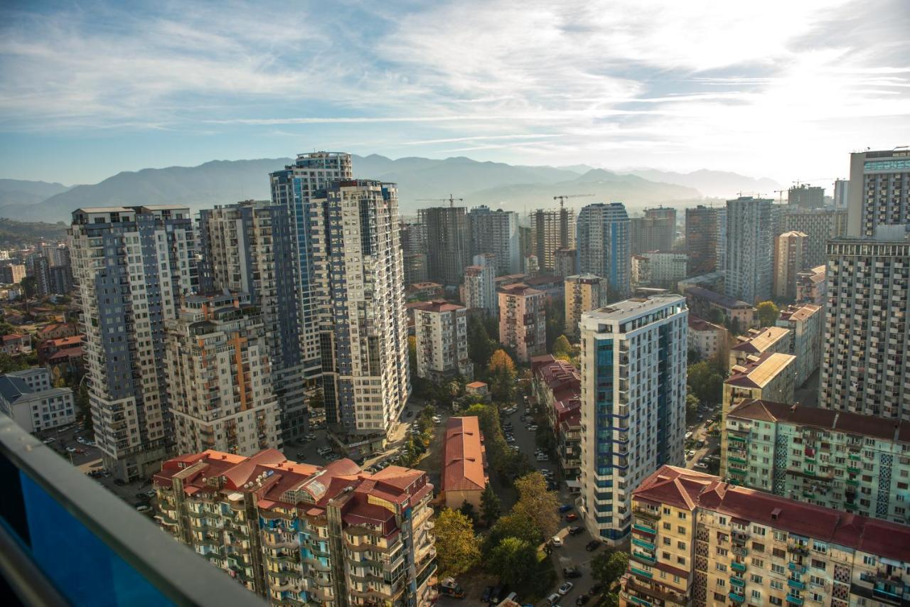 Orbi City Aparthotel Black Sea View Batumi Bagian luar foto