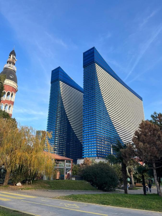 Orbi City Aparthotel Black Sea View Batumi Bagian luar foto