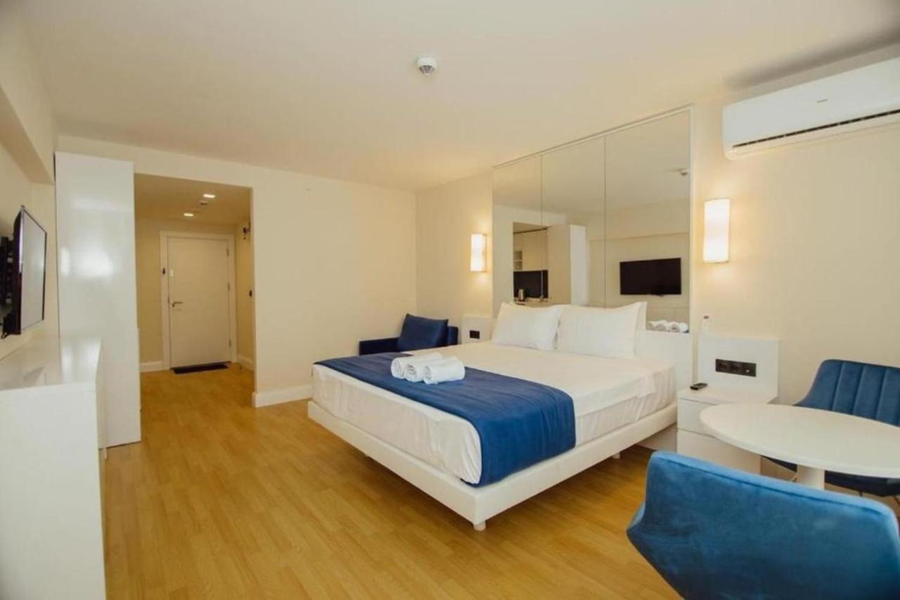 Orbi City Aparthotel Black Sea View Batumi Bagian luar foto
