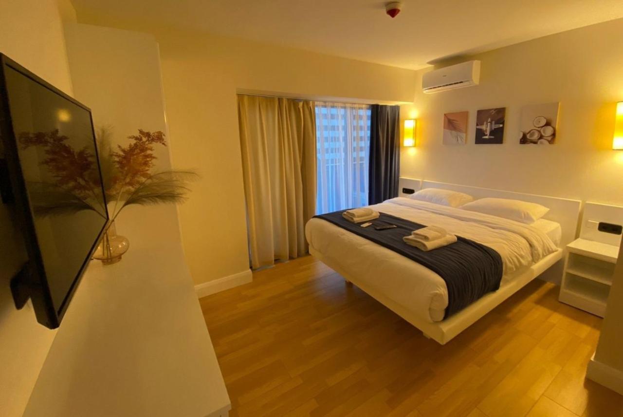 Orbi City Aparthotel Black Sea View Batumi Bagian luar foto